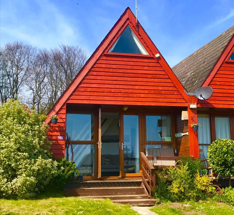 Clifftop Chalet With Pool Deal Bagian luar foto