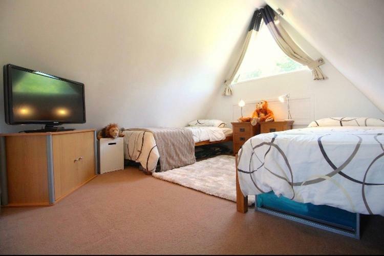 Clifftop Chalet With Pool Deal Bagian luar foto